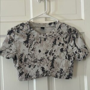 SHEIN Black and Gray Abstract Crop Top